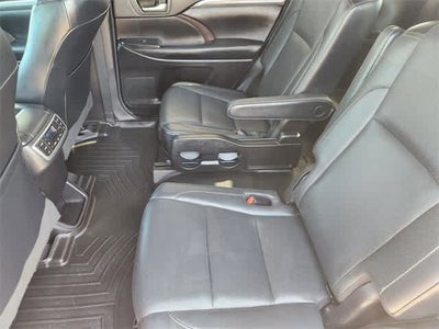 2017 Toyota Highlander Limited Platinum