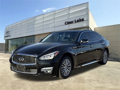 2015 INFINITI Q70L 4dr Sdn V6 RWD