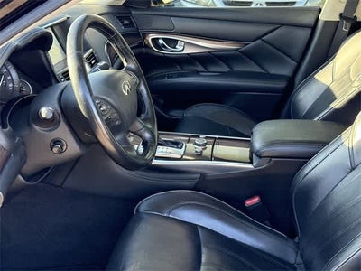 2015 INFINITI Q70L 4dr Sdn V6 RWD