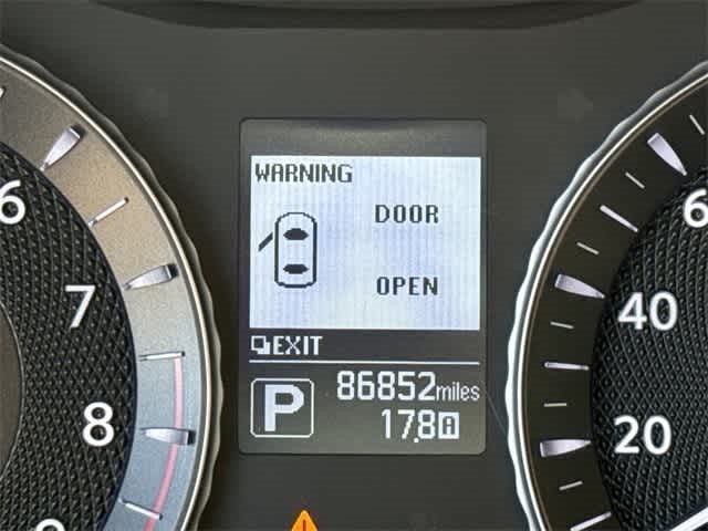 2015 INFINITI Q70L 4dr Sdn V6 RWD