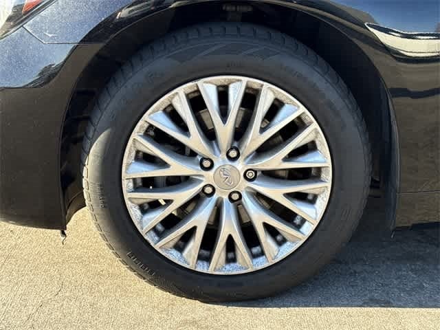 2015 INFINITI Q70L 4dr Sdn V6 RWD