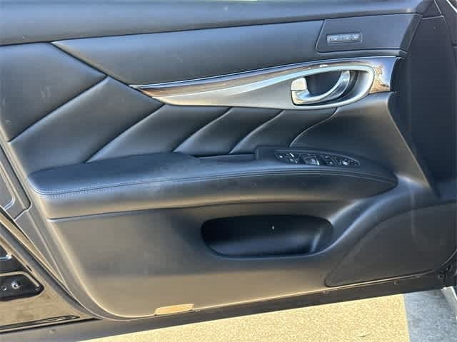 2015 INFINITI Q70L 4dr Sdn V6 RWD