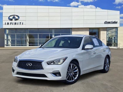 2023 INFINITI Q50 LUXE