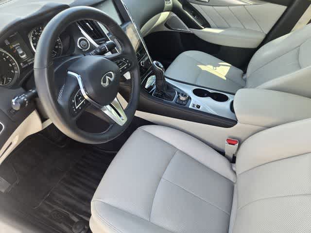 2023 INFINITI Q50 LUXE