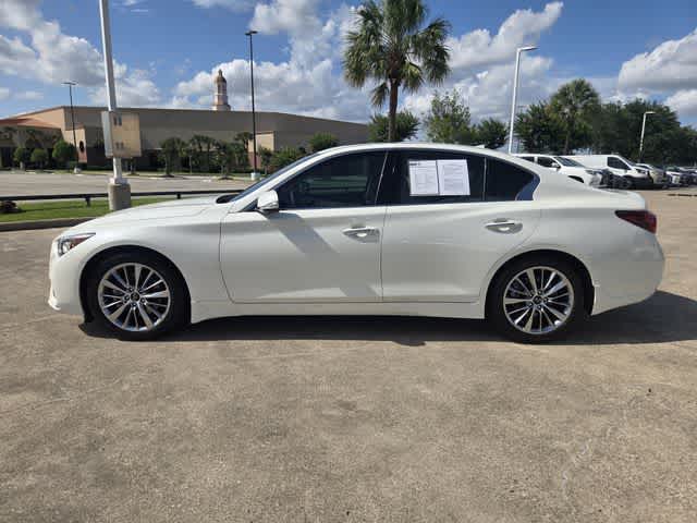 2023 INFINITI Q50 LUXE