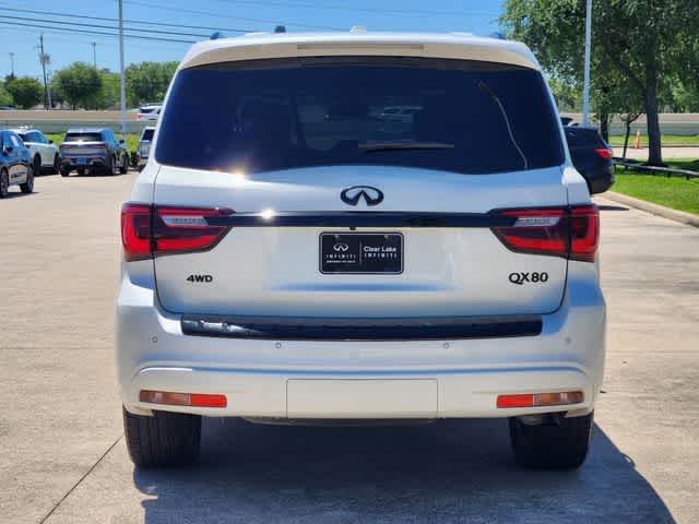 2021 INFINITI QX80 LUXE