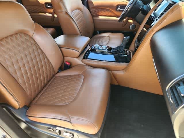 2021 INFINITI QX80 LUXE