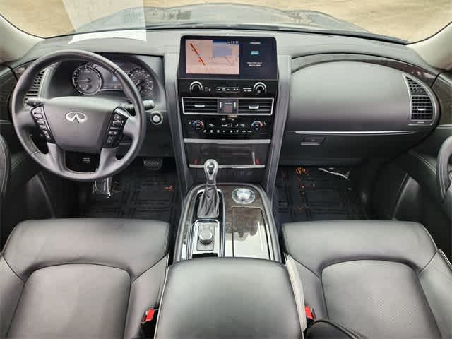 2024 INFINITI QX80 LUXE