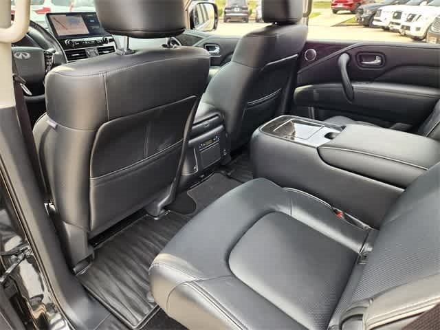 2024 INFINITI QX80 LUXE