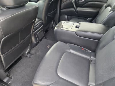 2022 INFINITI QX80 LUXE