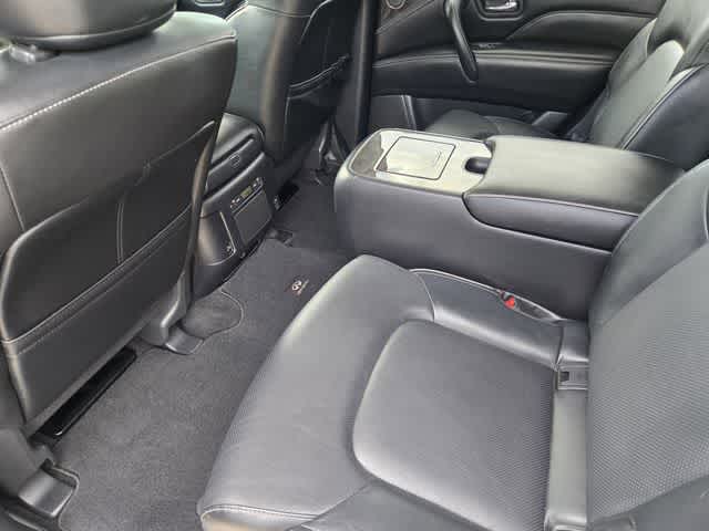 2022 INFINITI QX80 LUXE