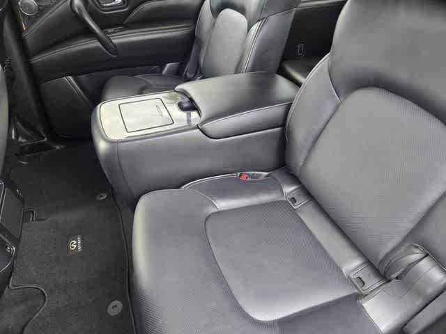2022 INFINITI QX80 LUXE