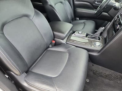 2022 INFINITI QX80 LUXE