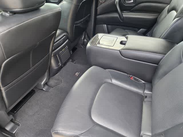 2022 INFINITI QX80 LUXE