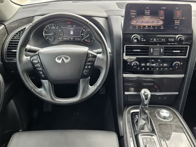 2022 INFINITI QX80 LUXE