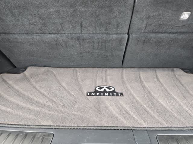 2022 INFINITI QX80 LUXE