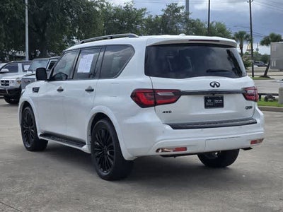 2022 INFINITI QX80 LUXE