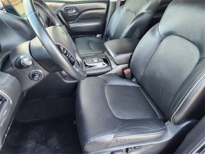 2023 INFINITI QX80 LUXE