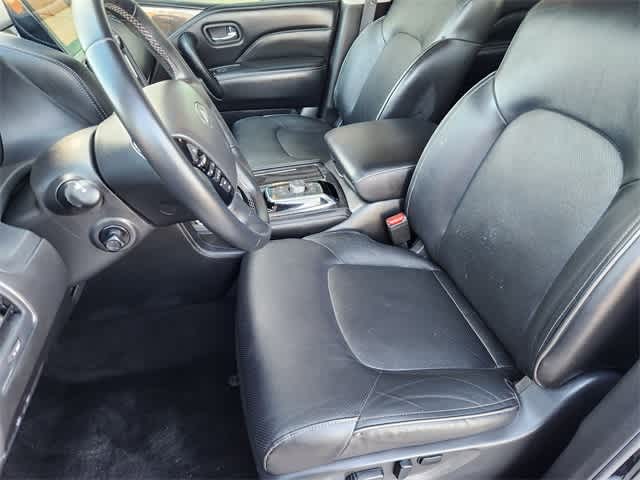 2023 INFINITI QX80 LUXE