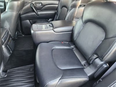 2023 INFINITI QX80 LUXE