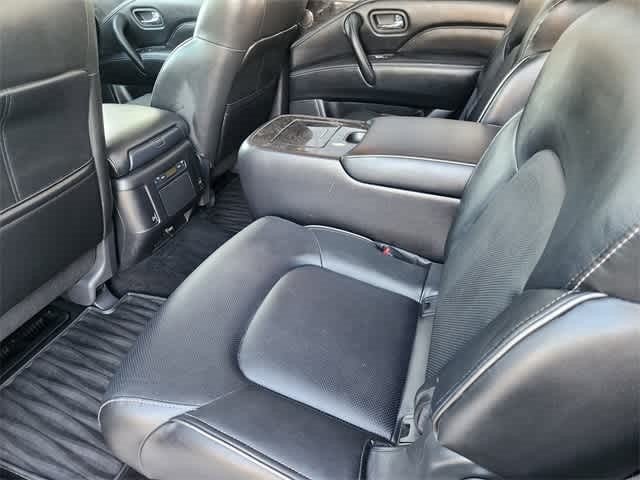 2023 INFINITI QX80 LUXE