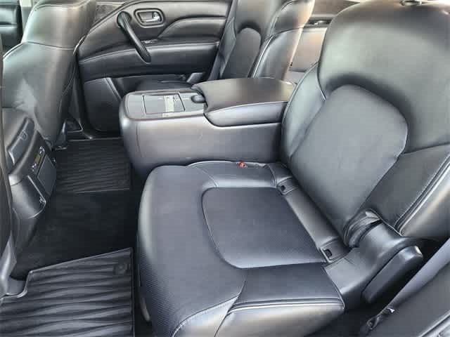 2023 INFINITI QX80 LUXE