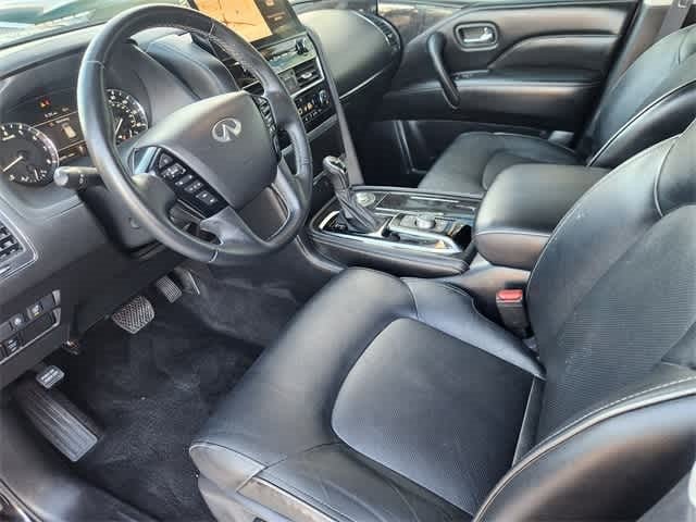 2023 INFINITI QX80 LUXE