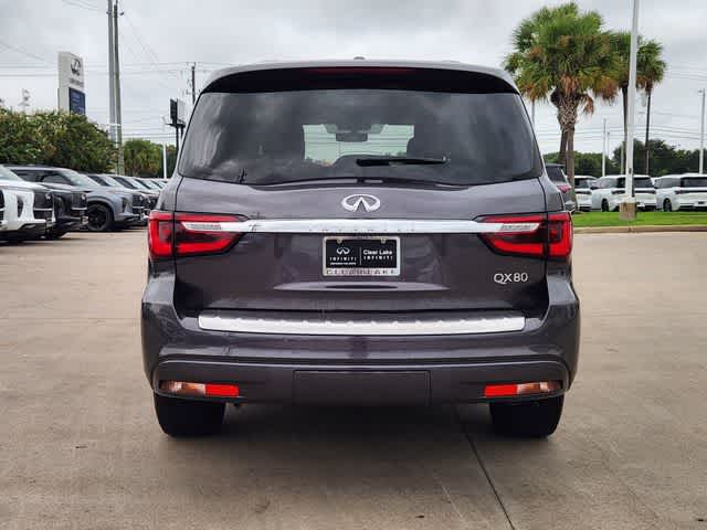 2022 INFINITI QX80 LUXE