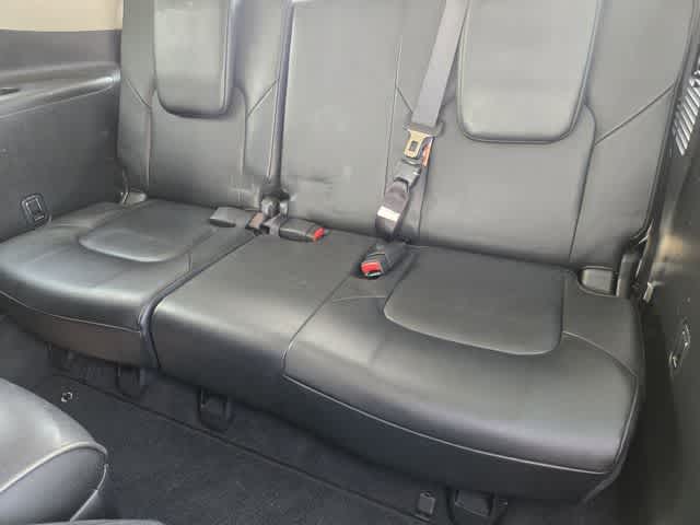 2022 INFINITI QX80 LUXE