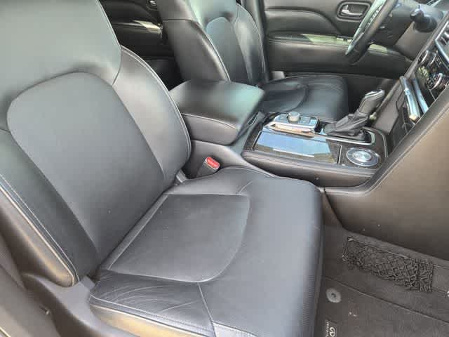 2022 INFINITI QX80 LUXE