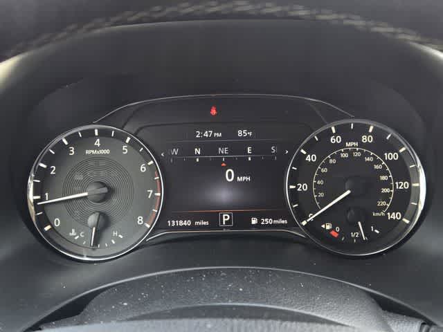 2022 INFINITI QX80 LUXE