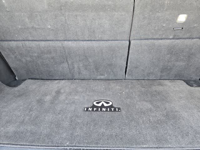 2022 INFINITI QX80 LUXE