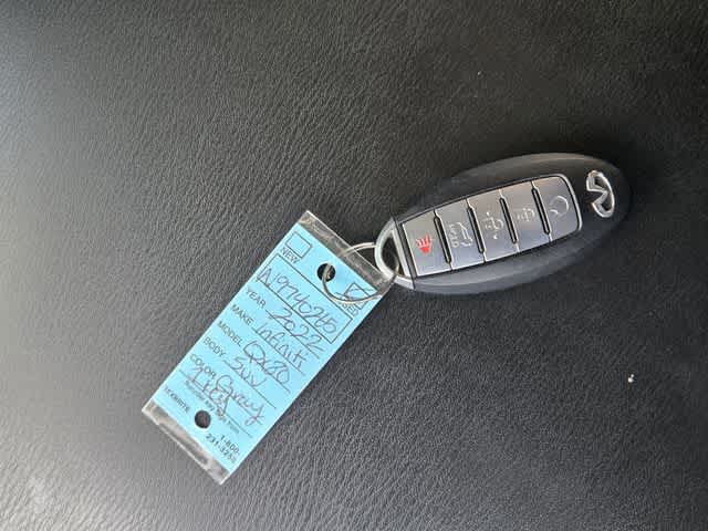 2022 INFINITI QX80 LUXE