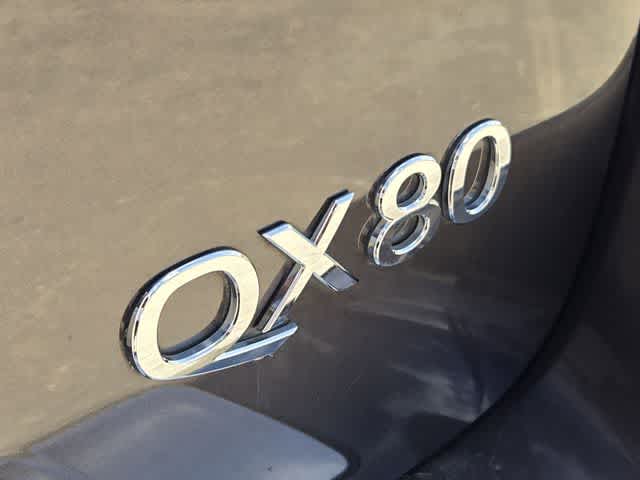 2022 INFINITI QX80 LUXE