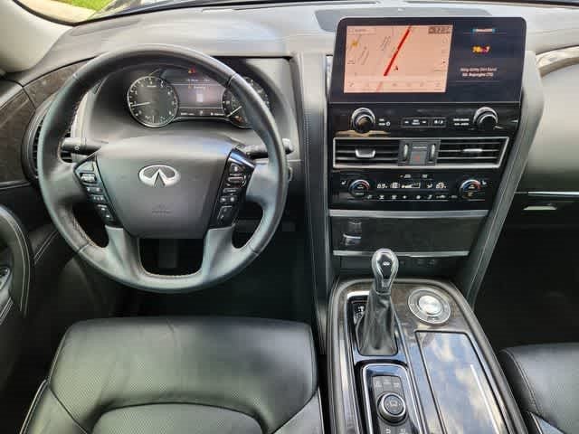 2023 INFINITI QX80 LUXE