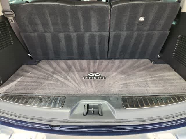 2023 INFINITI QX80 LUXE