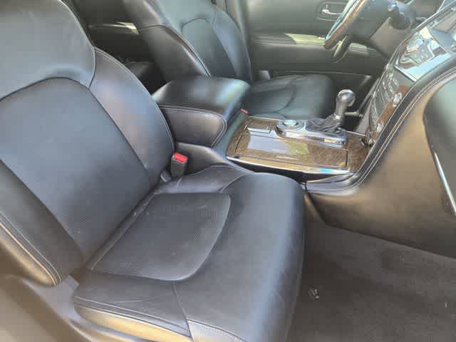 2017 INFINITI QX80 RWD