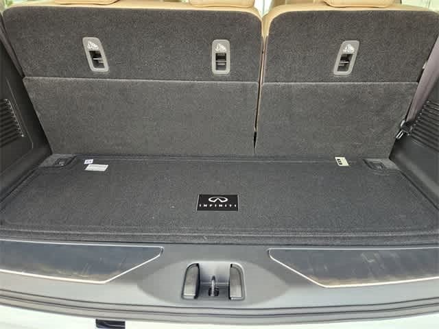 2026 INFINITI QX80 PURE