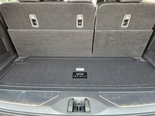 2026 INFINITI QX80 PURE