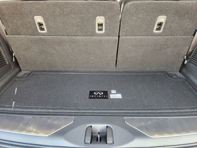 2026 INFINITI QX80 PURE