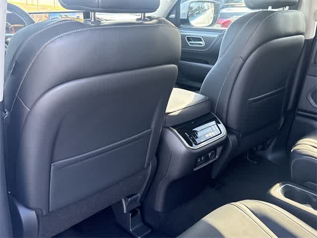 2026 INFINITI QX80 PURE