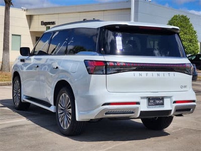 2026 INFINITI QX80 LUXE