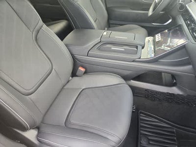 2027 INFINITI QX80 LUXE