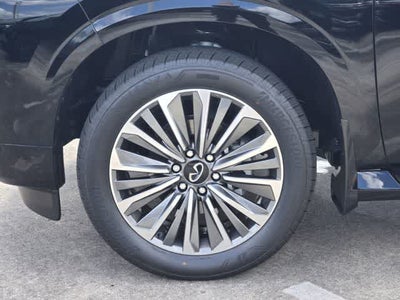 2027 INFINITI QX80 LUXE