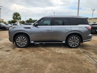 2027 INFINITI QX80 LUXE