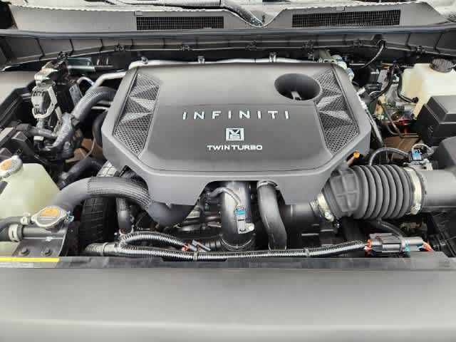 2027 INFINITI QX80 LUXE