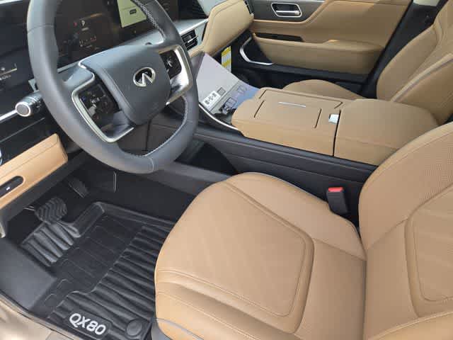 2027 INFINITI QX80 LUXE