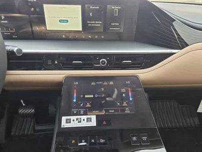 2027 INFINITI QX80 LUXE