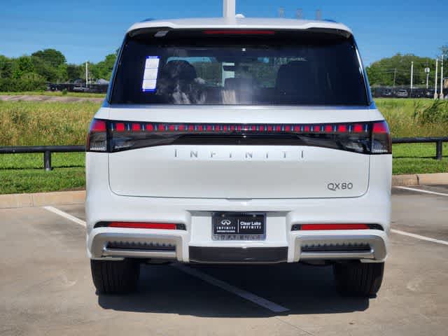 2026 INFINITI QX80 LUXE