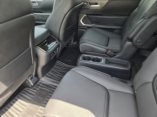 2027 INFINITI QX80 LUXE